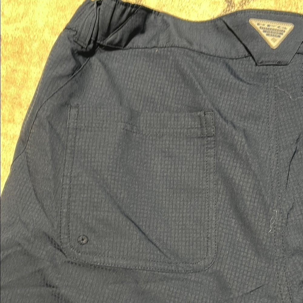Columbia PFG Navy Blue Shorts Size Medium Short Length - Picture 4 of 13